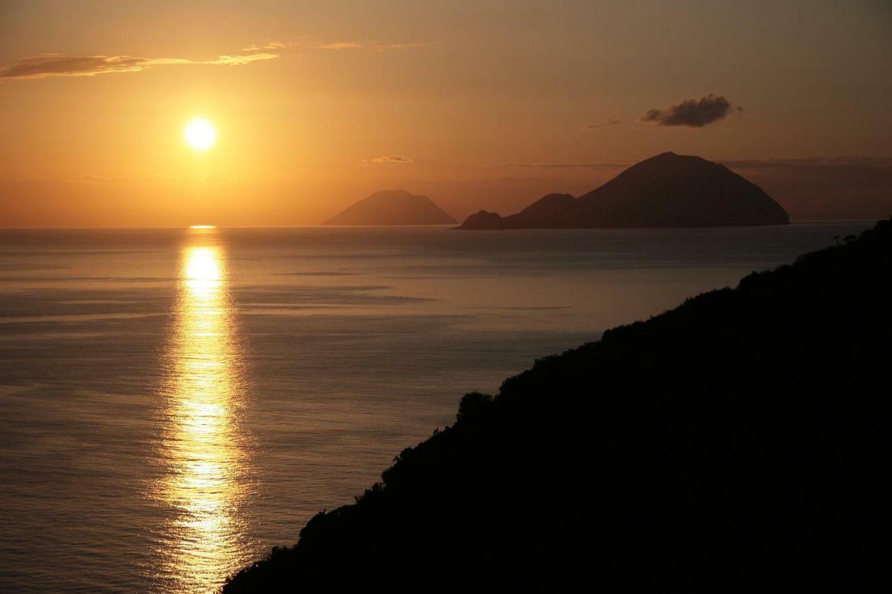 Hotel L'ariana Isole Eolie - Esperienze Leni